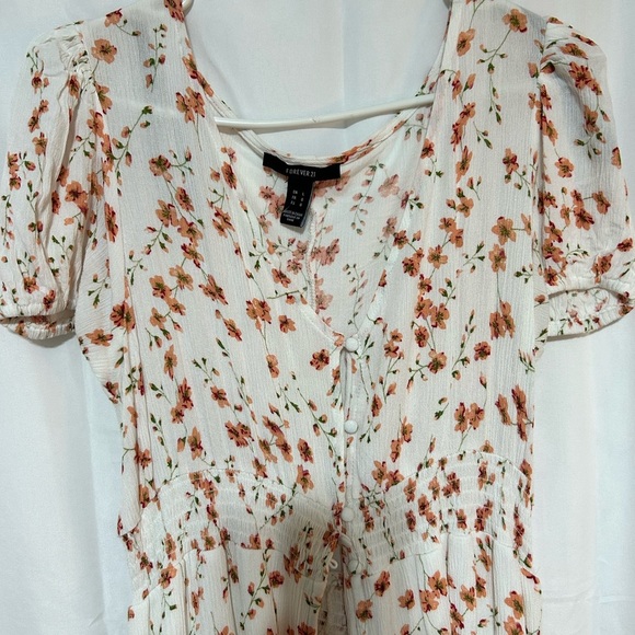Forever 21 Floral Top with Orange and White Design-L-front opens up- cut out - Picture 7 of 13